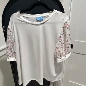 CeCe White and Pink Short Sleeve Relaxed Tee